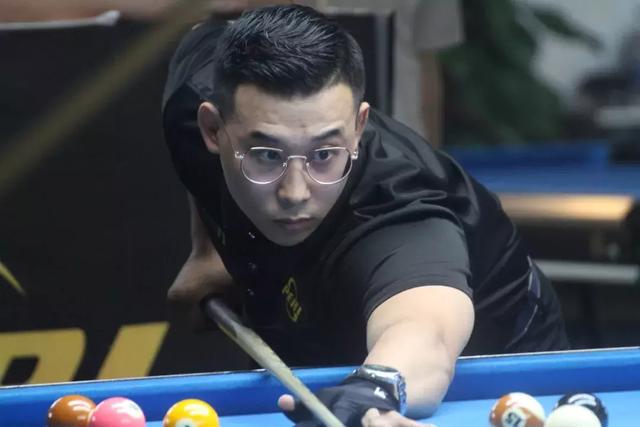 他的观点是 他的观点是