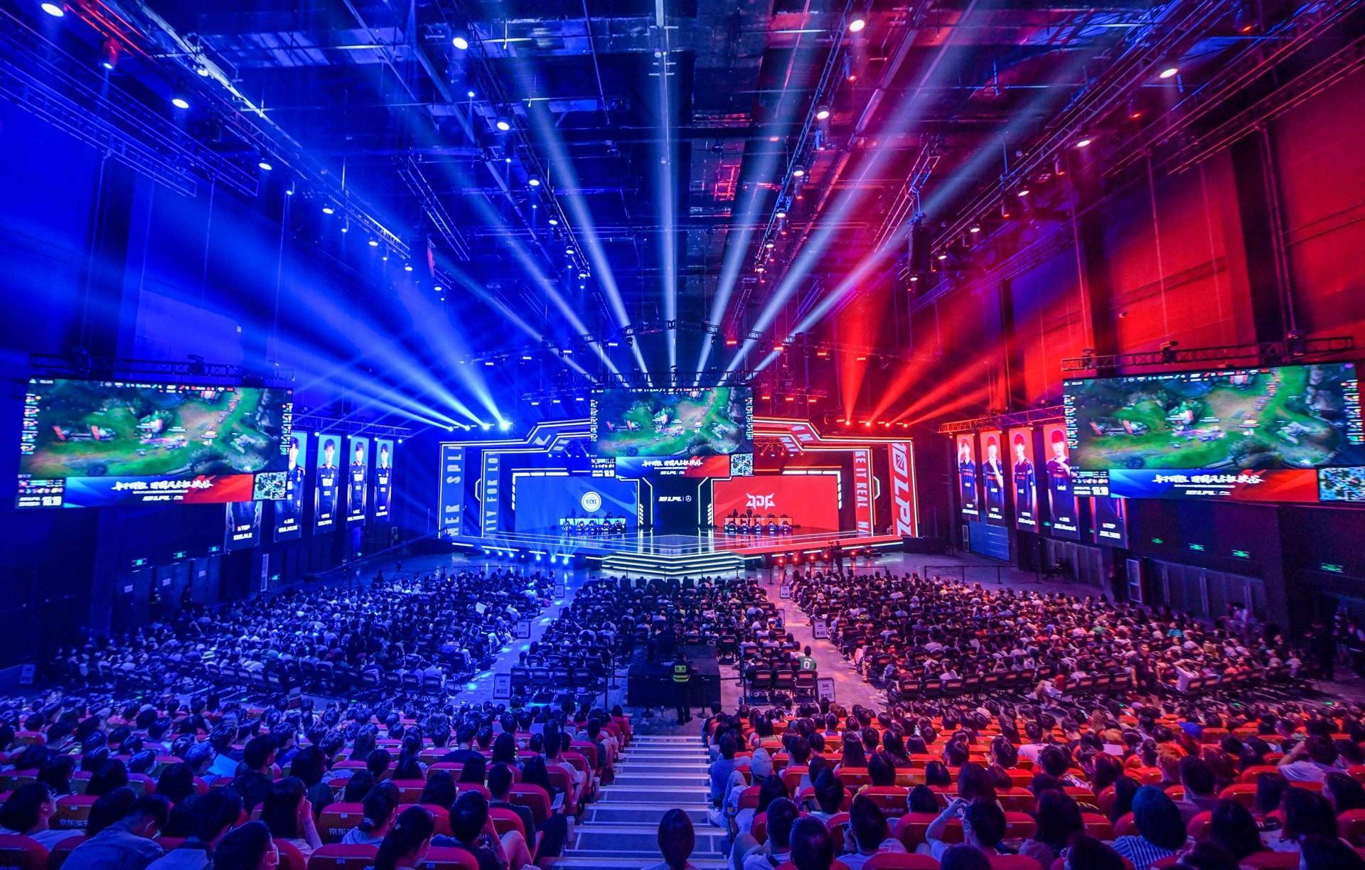 不仅展现了 不仅展现了