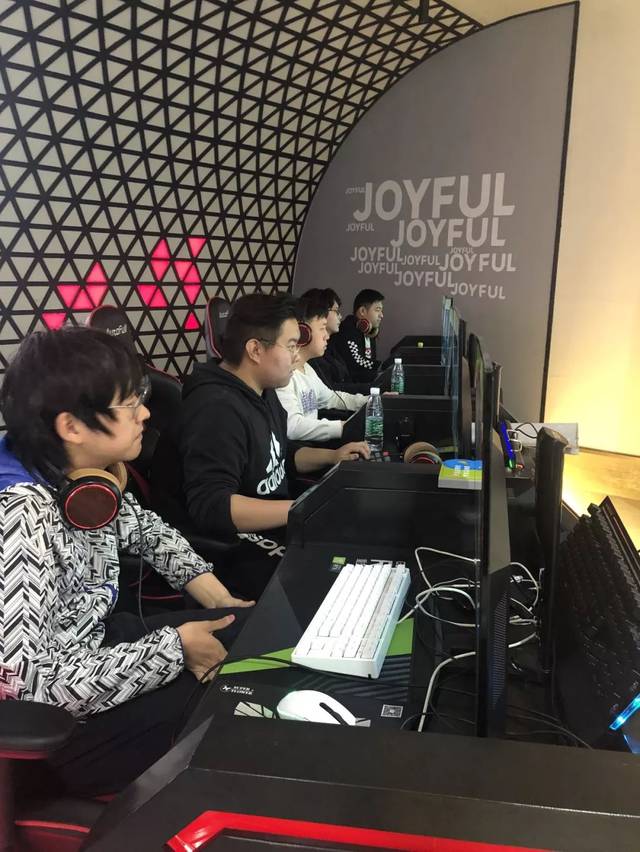 劳塔罗的表 劳塔罗的表