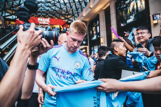 欧美健身房里奇葩的臀部训练