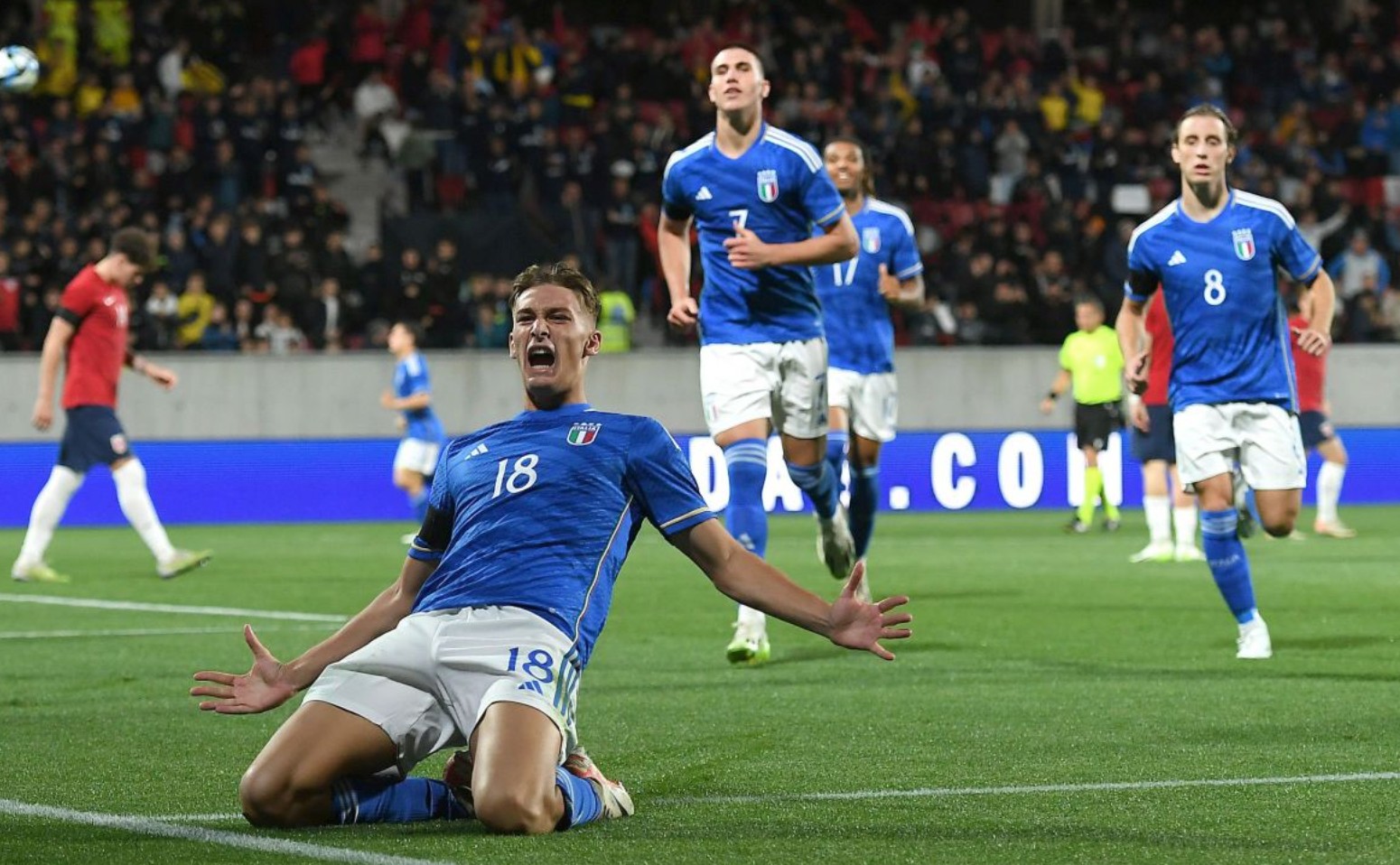 都指向同一 都指向同一